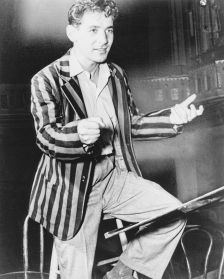 Leonard Bernstein (Tully Potter Collection) Leonard Bernstein (Tully Potter Collection)